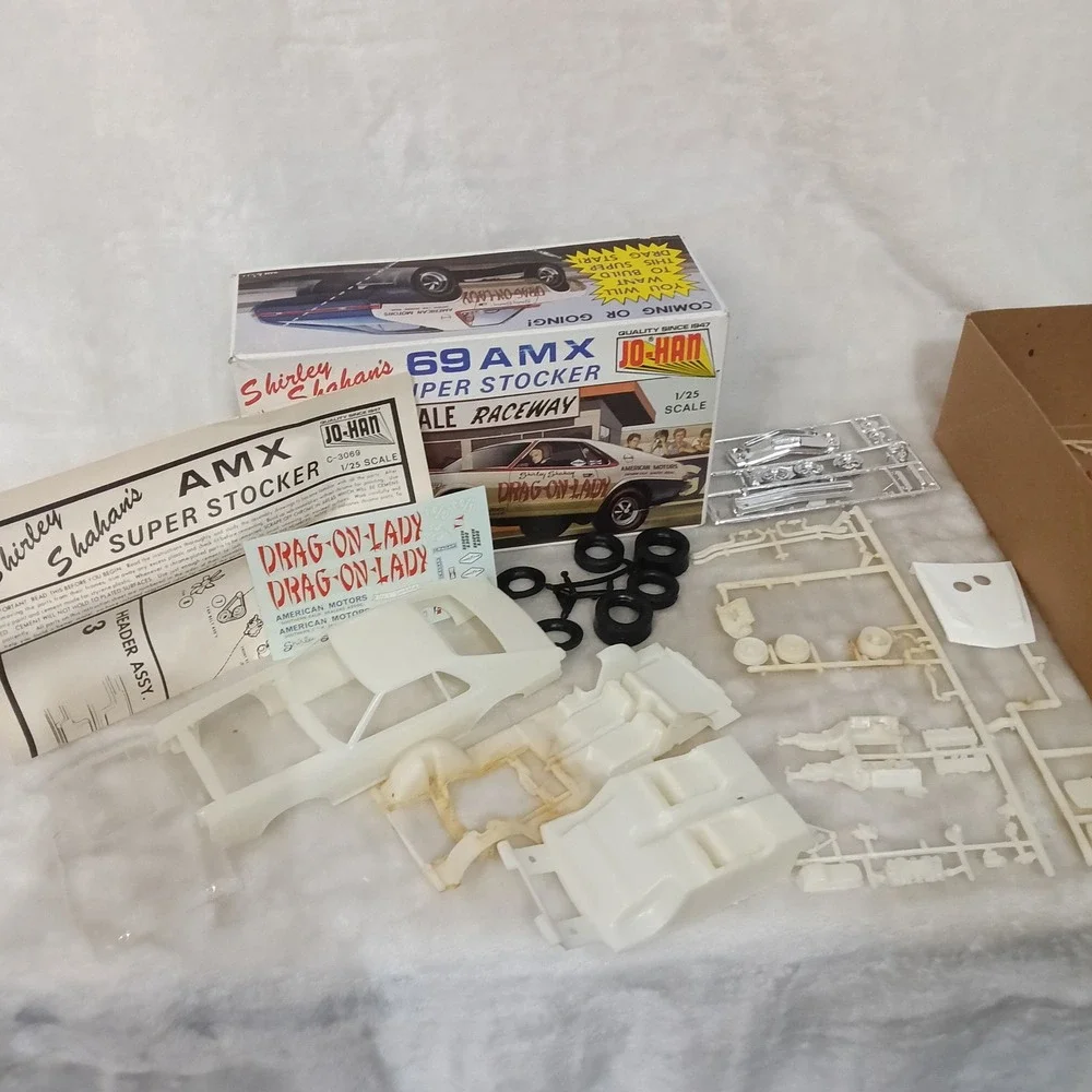 Jo-Han 69 AMX Super Stocker Shirley Shahan Drag-On-Lady 1/25 Model Kit C-3069